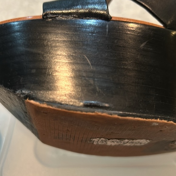 GUC Michael Kors Leather Platform Sandal - Size 8M - Picture 11 of 16